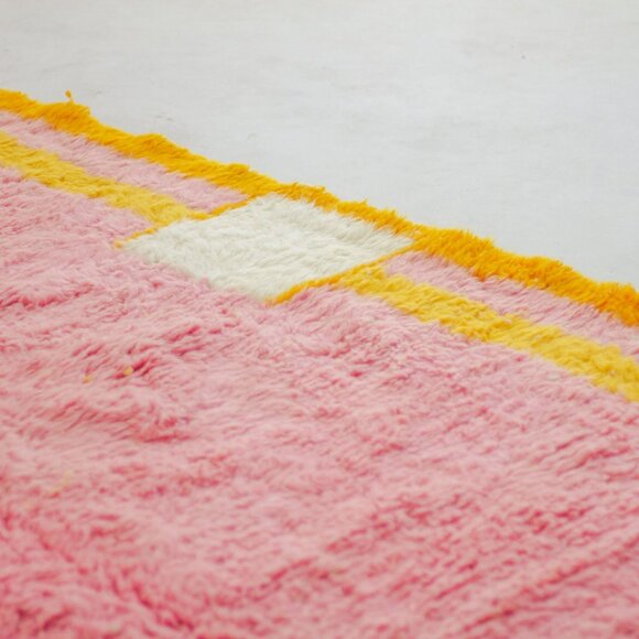 Handwoven Berber wool rug- Authentic Craftsmanship - 10ftx8ft - Picture 2 of 8